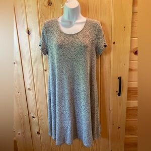 OLD NAVY SHORT SLEEVE DRESS - medium